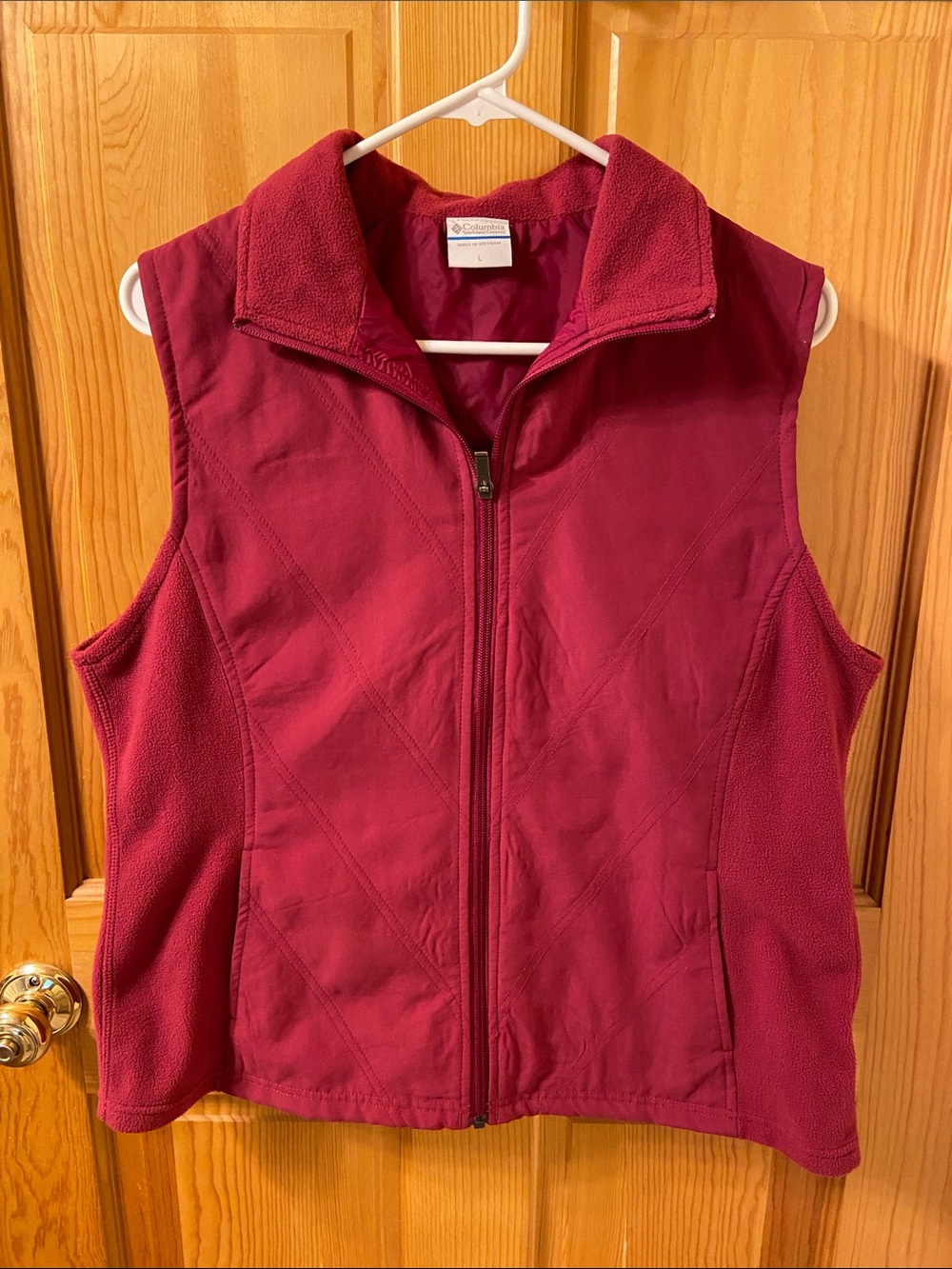 Columbia Women's Deep Wine Fleece Vest